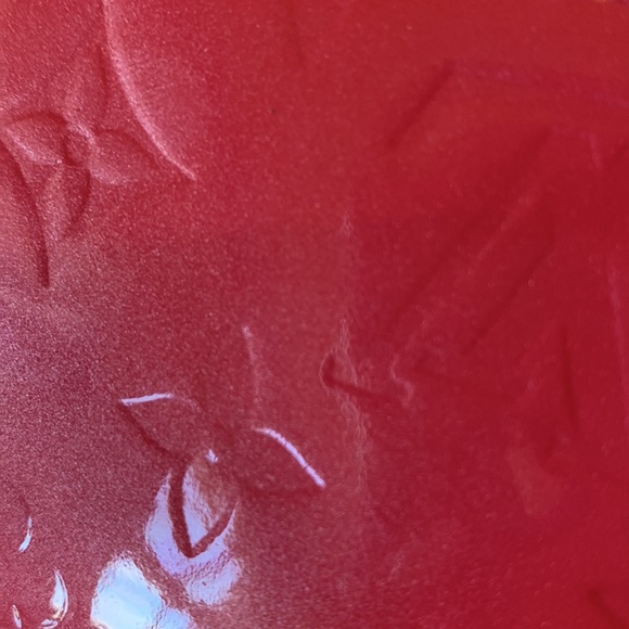 SOLD Louis Vuitton Vernis Koala Wallet - Picture 15 of 17